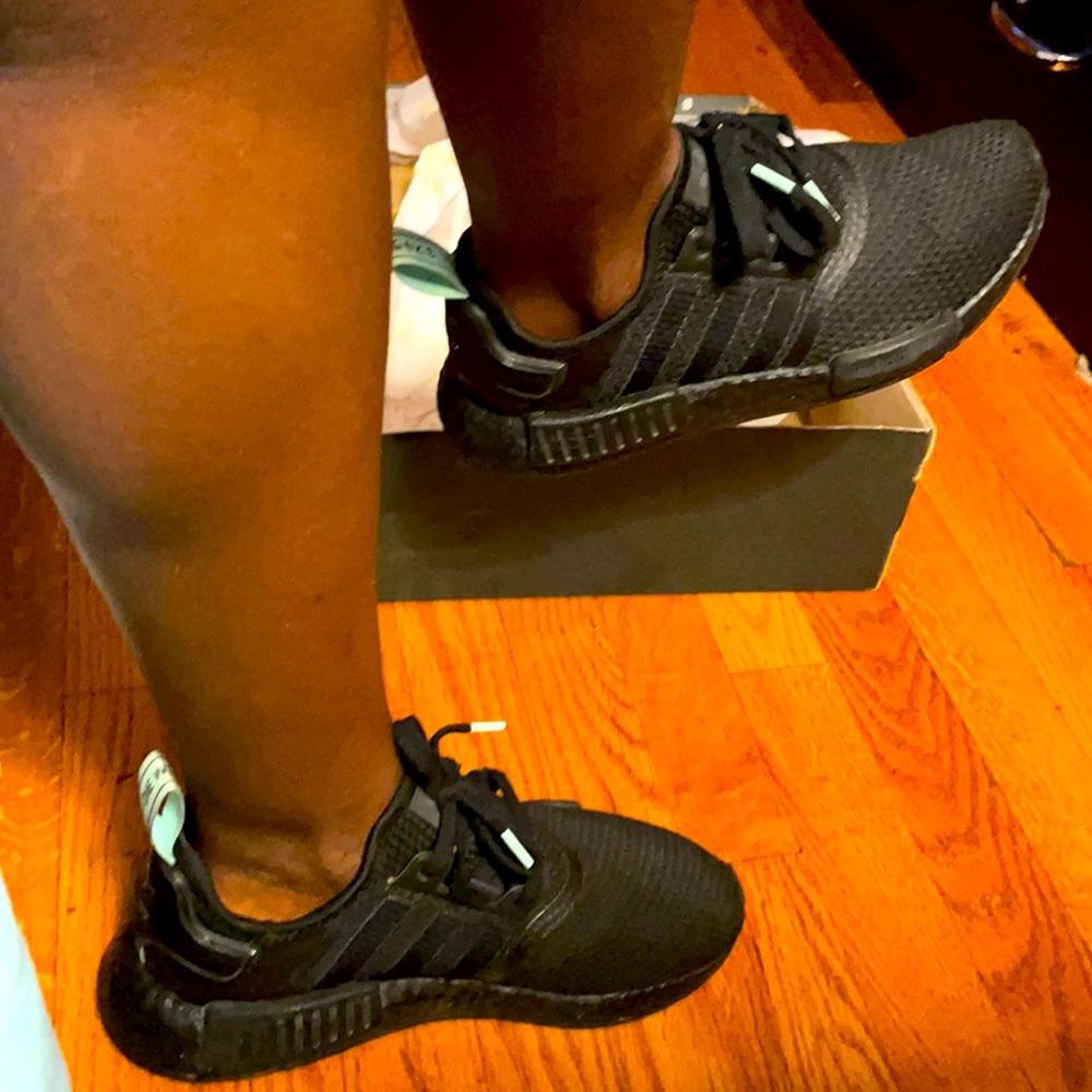 🍵Mint 🍵Green & Black Adidas NMD